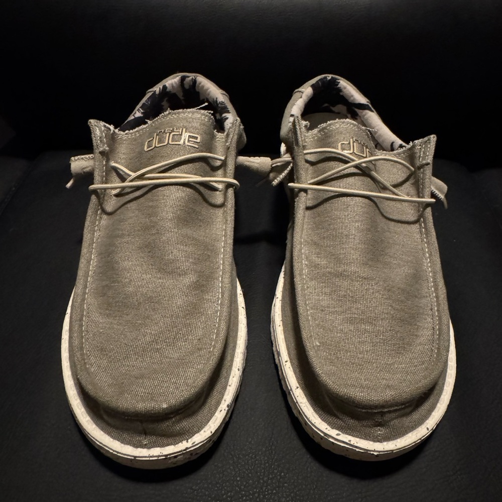 Hey Dude Men's Tan Loafers